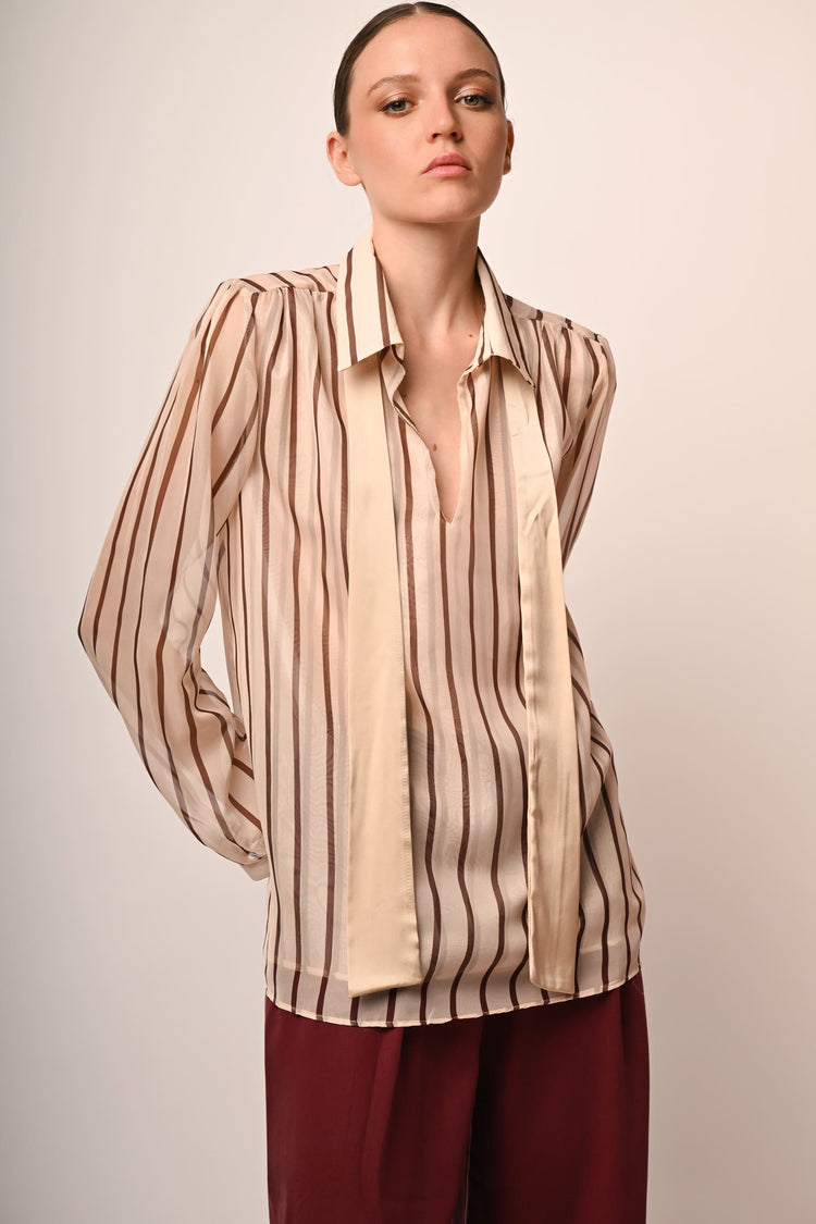 Camicia a righe con cravattino