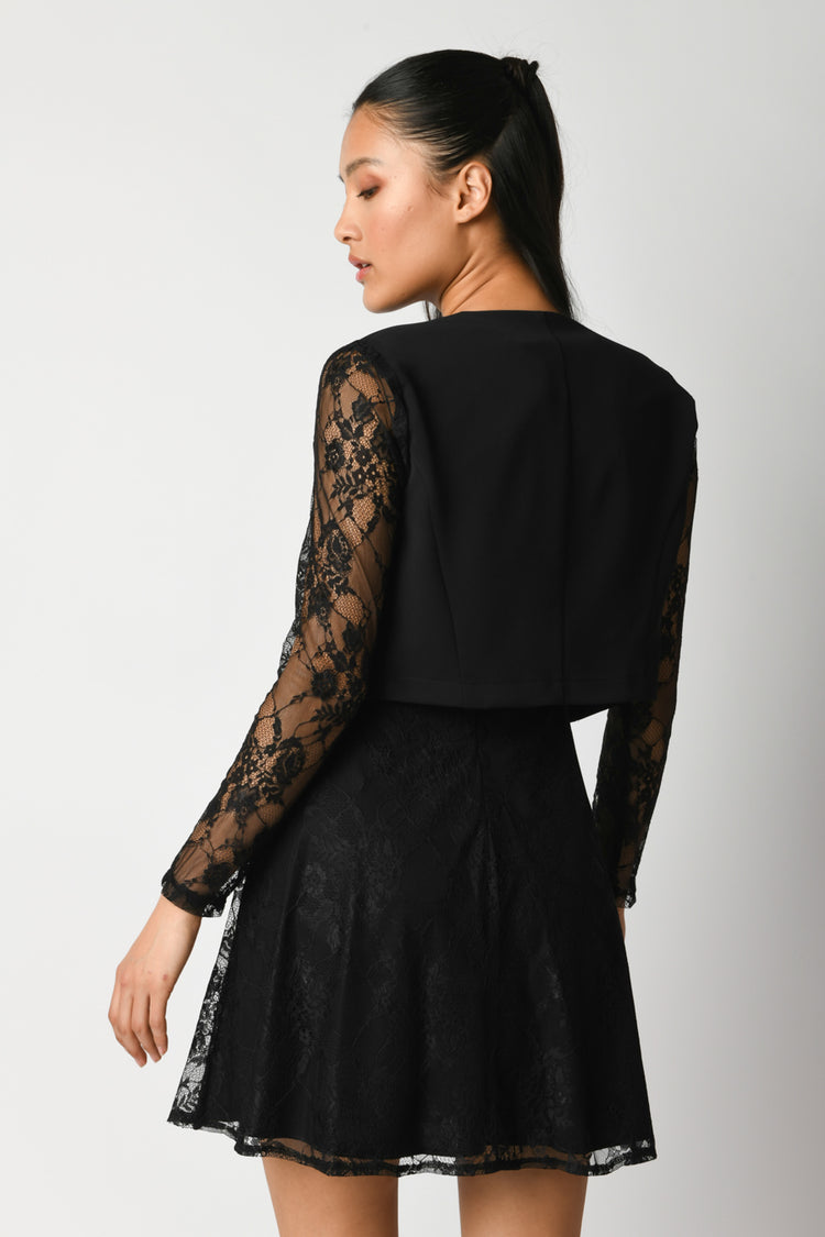 Bolero con maniche in pizzo