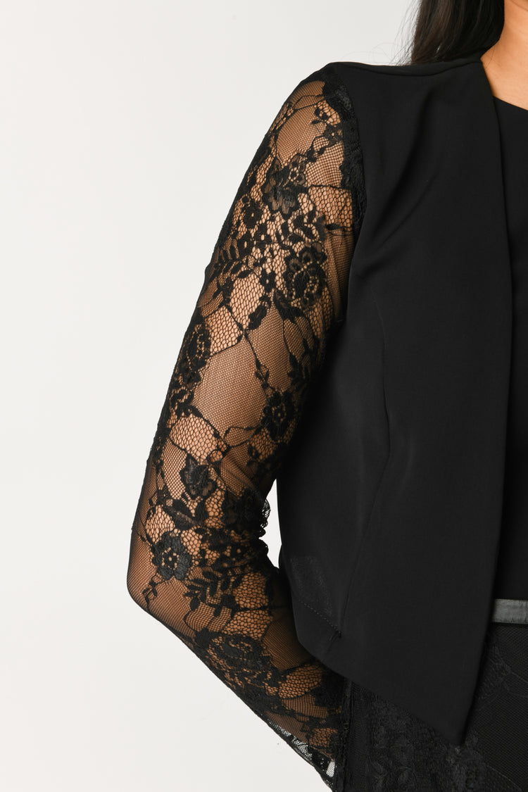 Bolero con maniche in pizzo