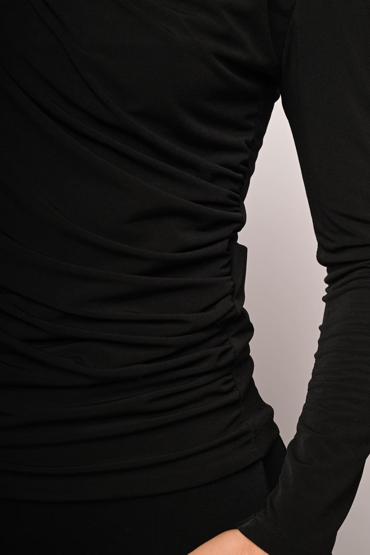 Blusa drappeggiata e arricciata