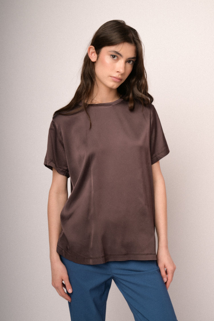 T-shirt in raso di viscosa cioccolato
