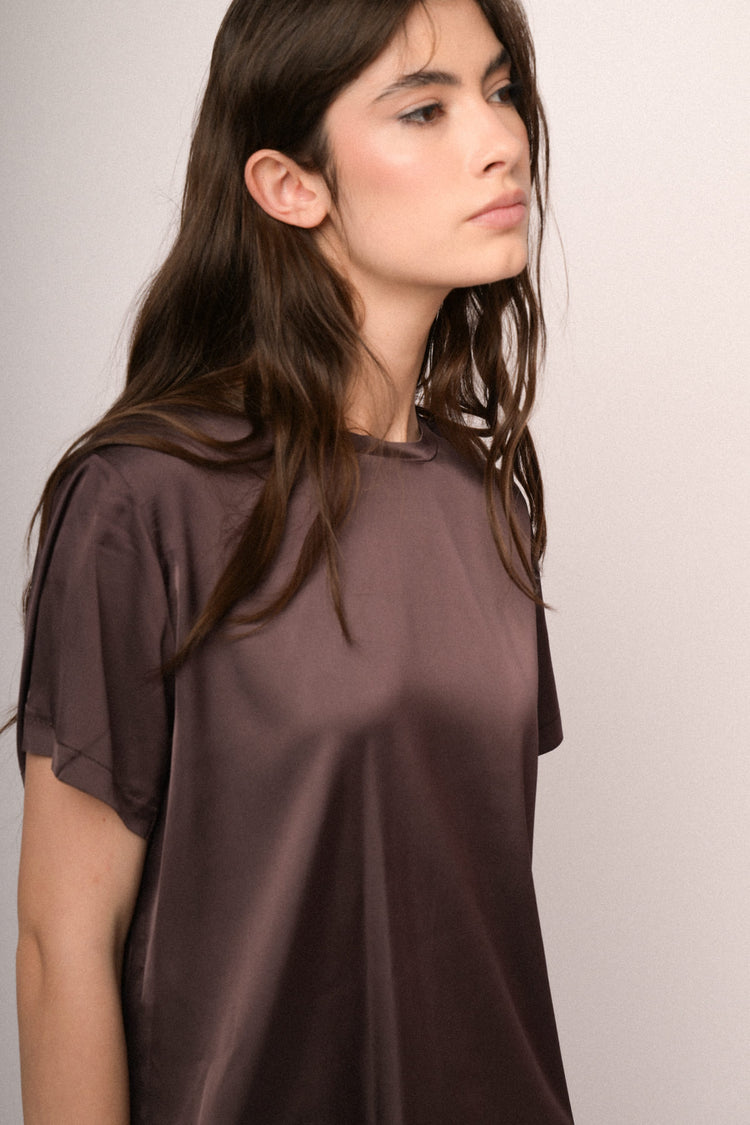 T-shirt in raso di viscosa cioccolato