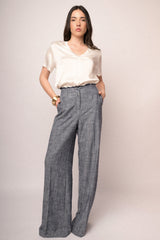T-shirt basic in raso di viscosa bianco con scollo a V