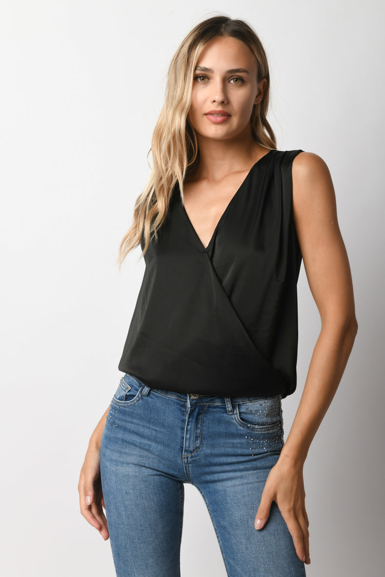 Top con scollo incrociato