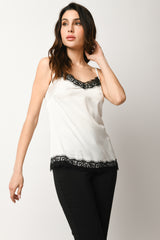 Top in raso con pizzo