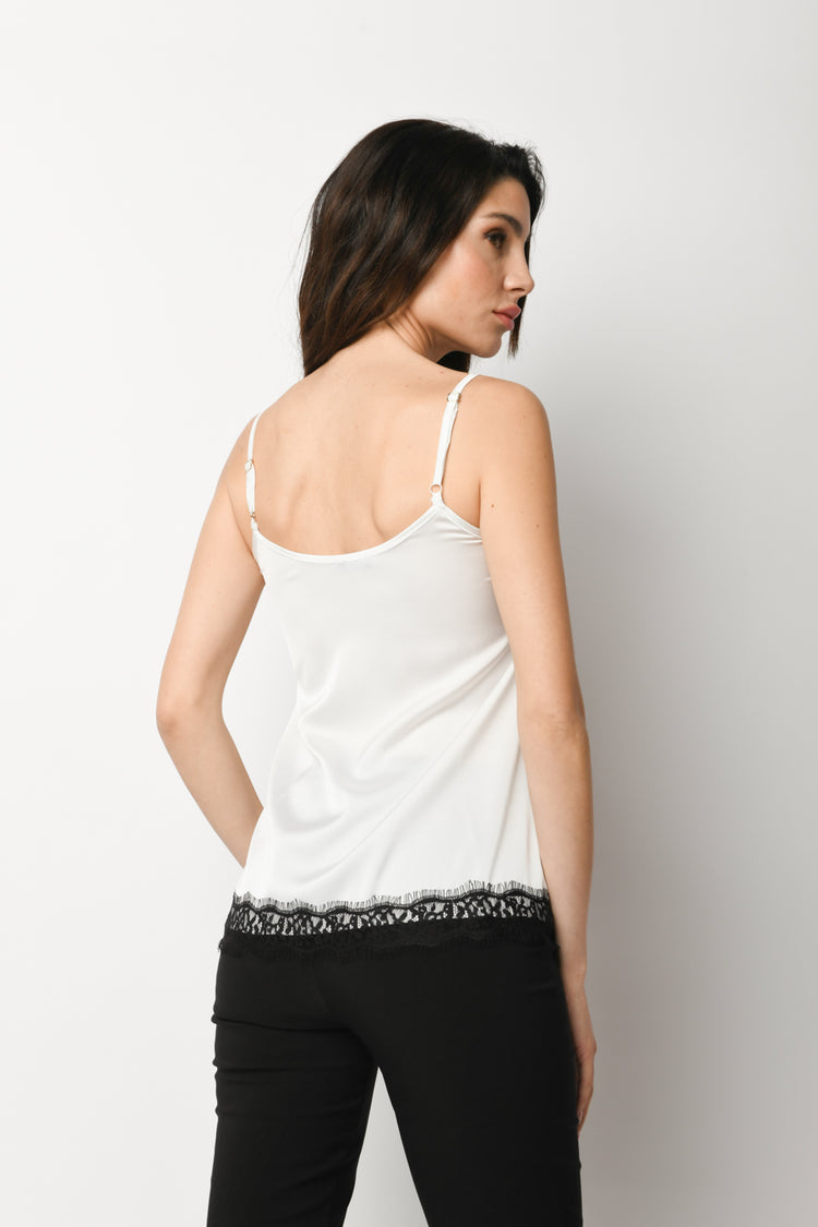 Top in raso con pizzo