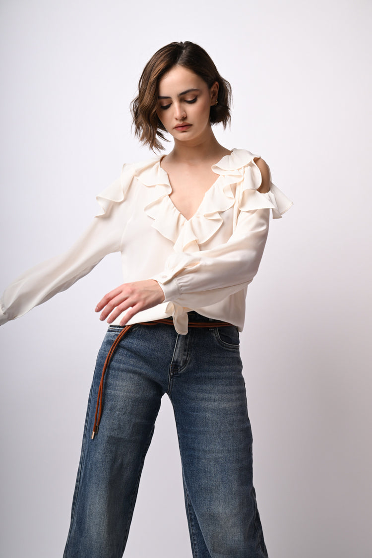Camicia con cut-outs e volants