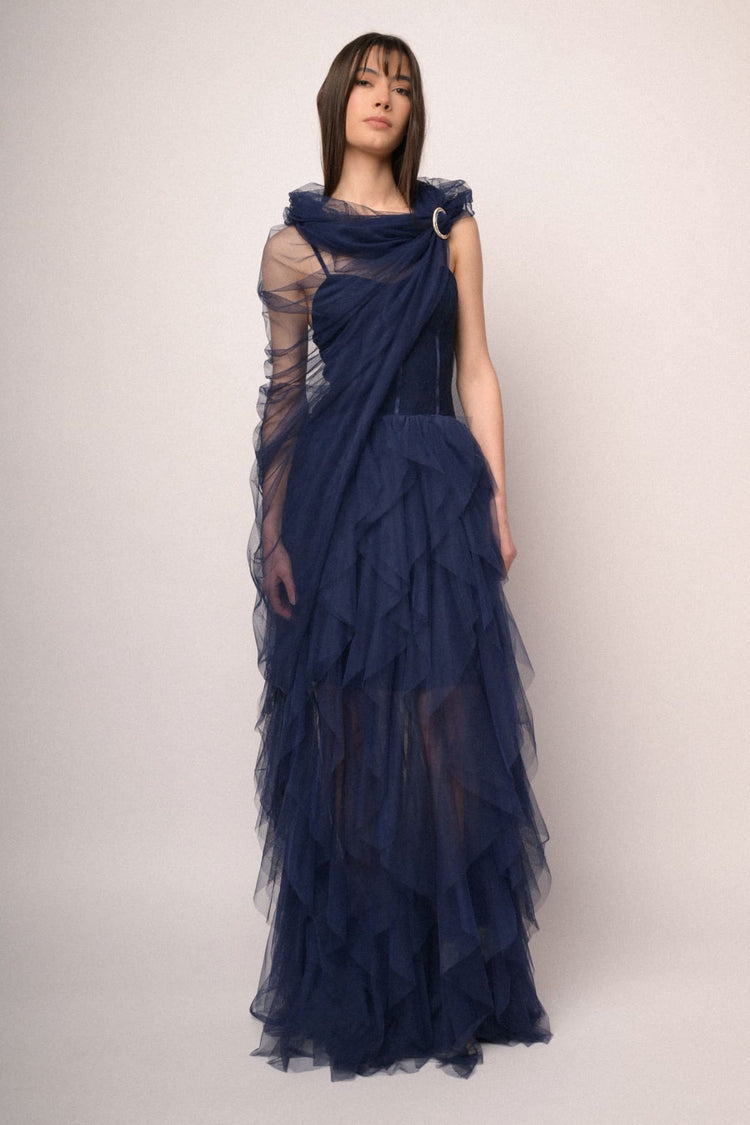 Coprispalle in tulle blu con fibbia-gioiello