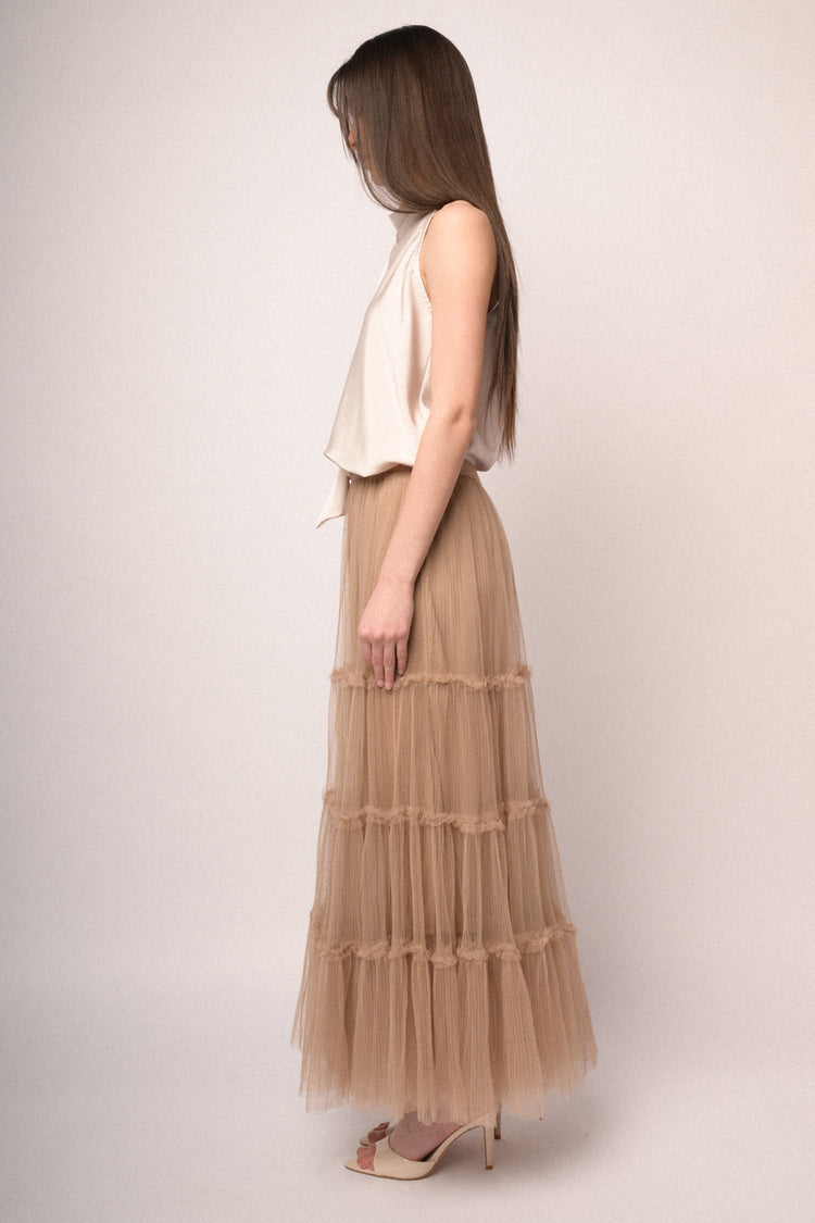 Gonna lunga in tulle a balze rosa cipria
