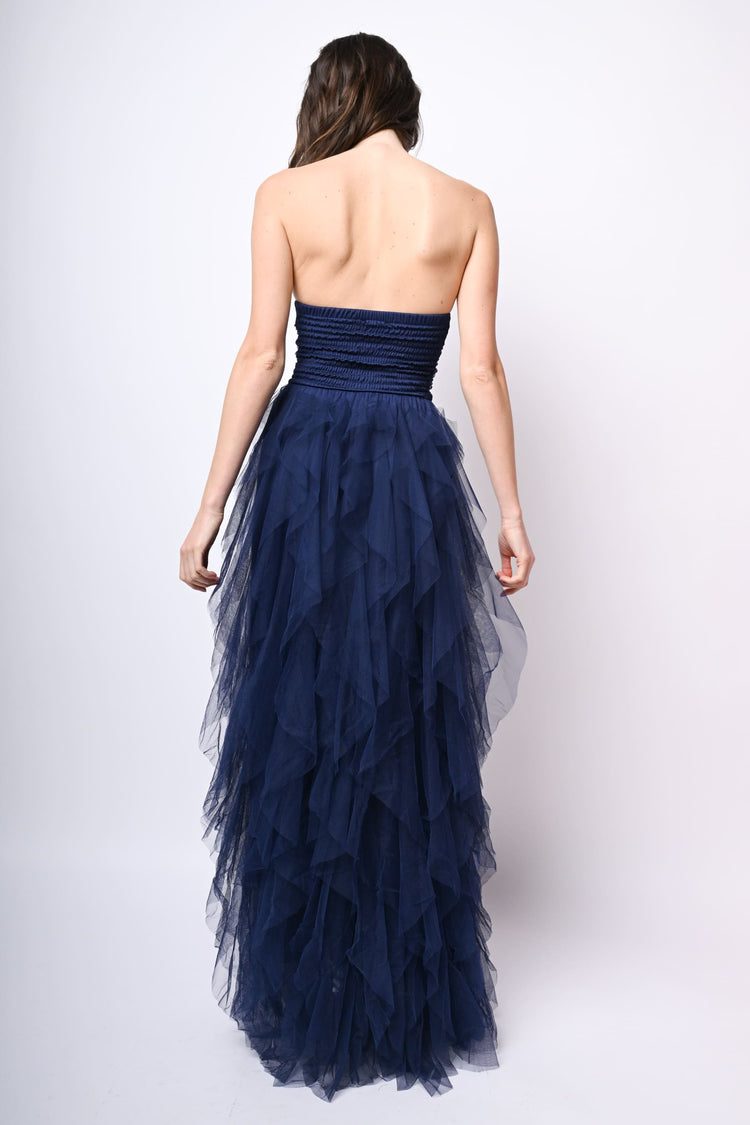 Abito lungo a bustier in tulle con volants