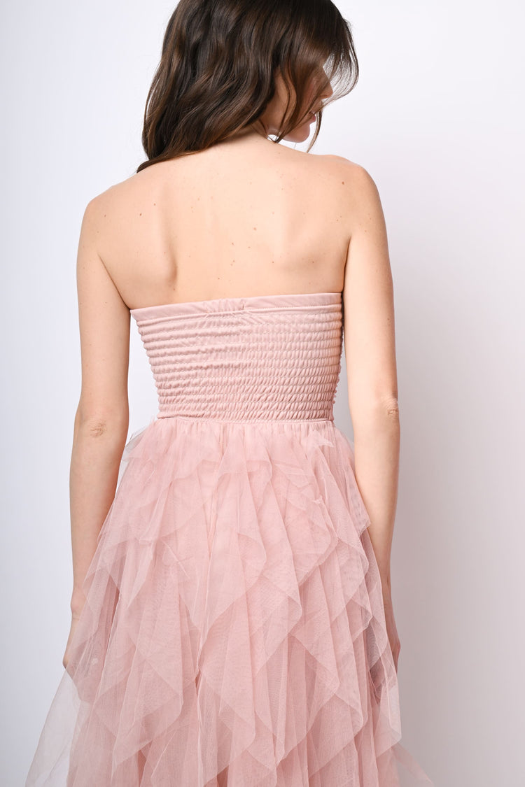 Abito lungo a bustier in tulle con volants
