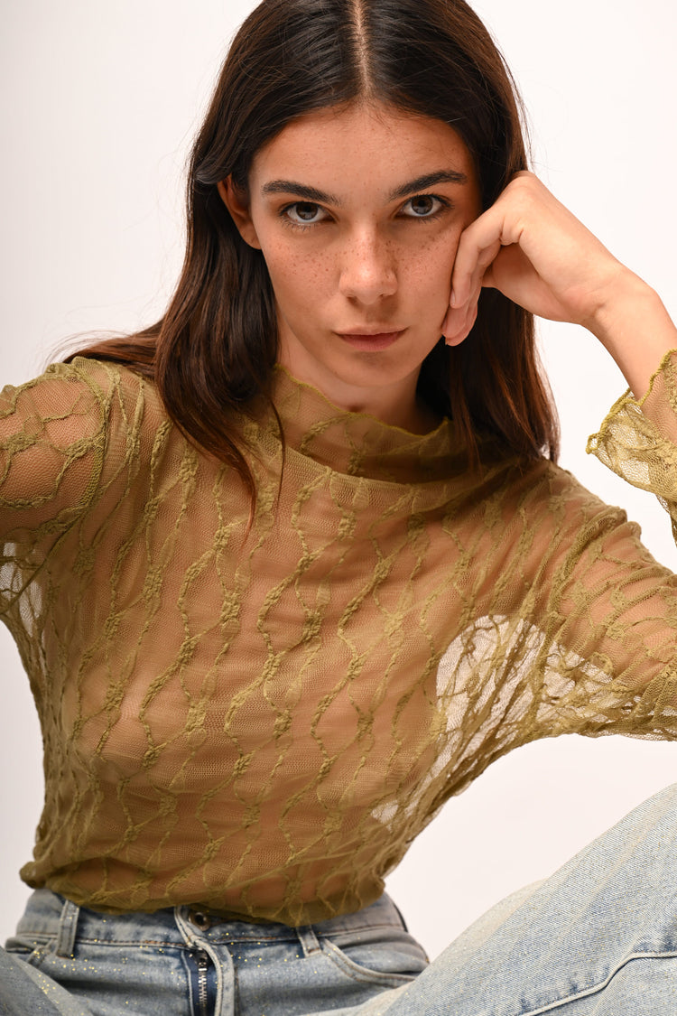 Top in tulle dévoré con collo a cratere