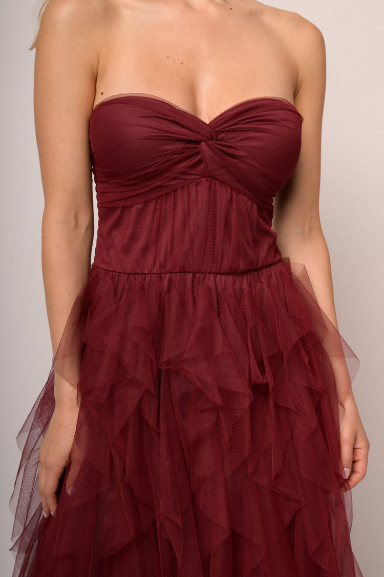 Abito lungo a bustier in tulle rosso