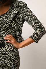 Blazer crop a stampa animalier