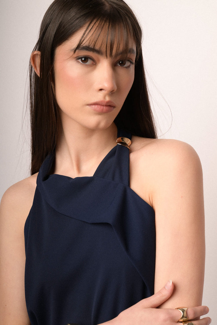 Top all'americana blu con fibbia oro