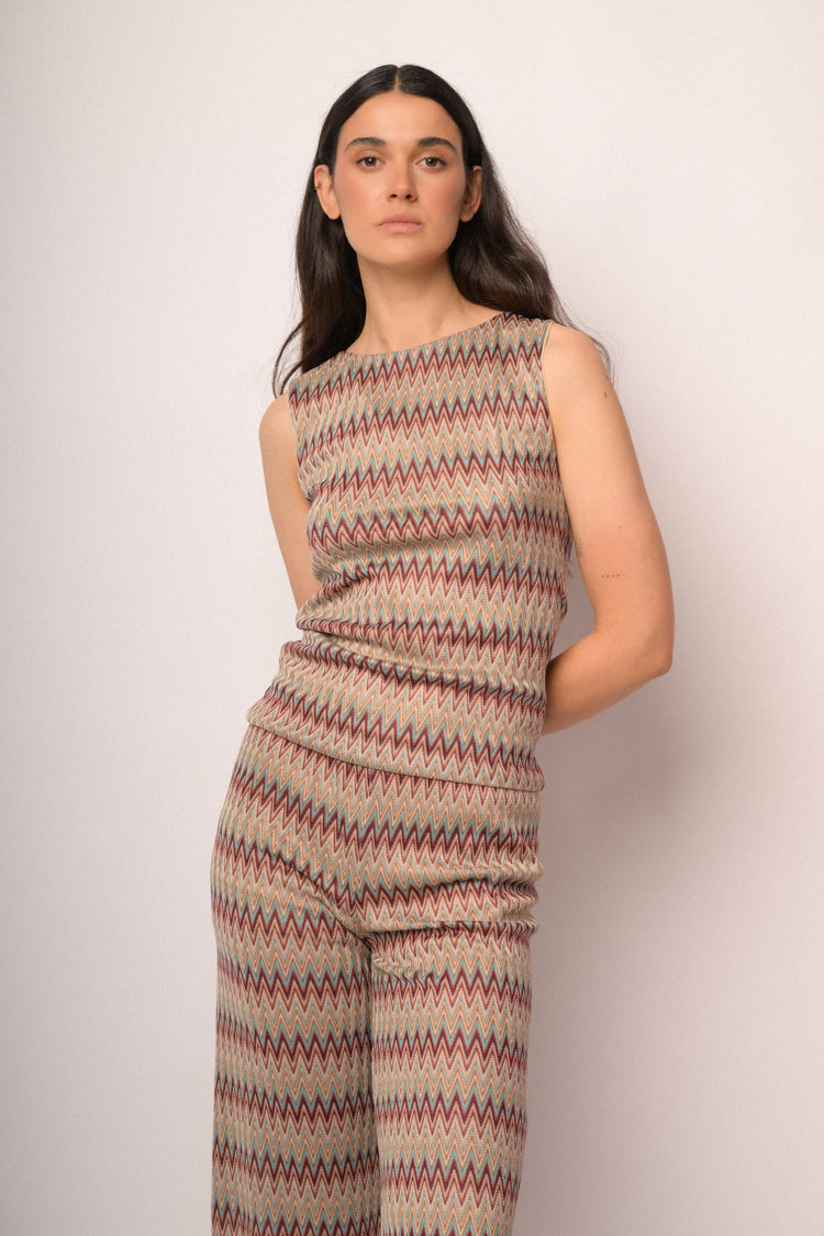 Top multicolor a motivo zig-zag