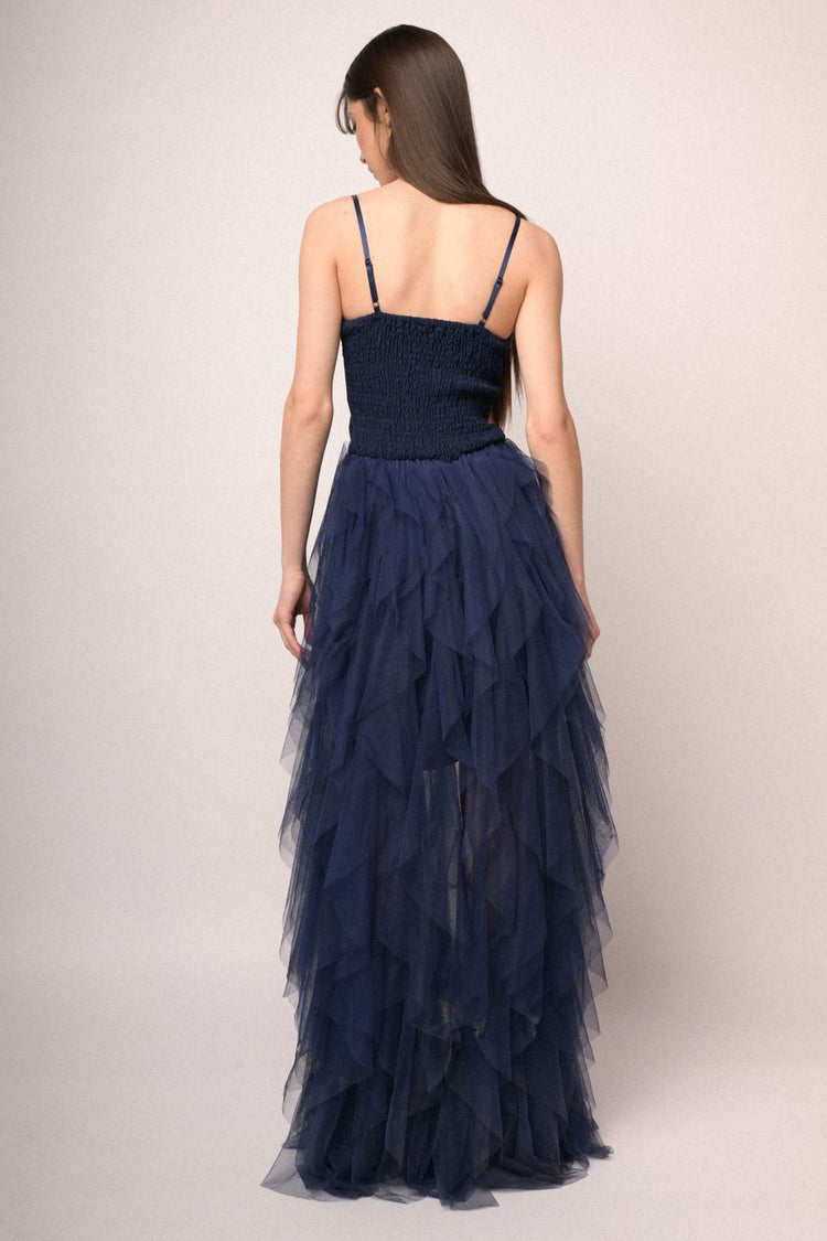 Abito lungo con top in pizzo e gonna in tulle blu