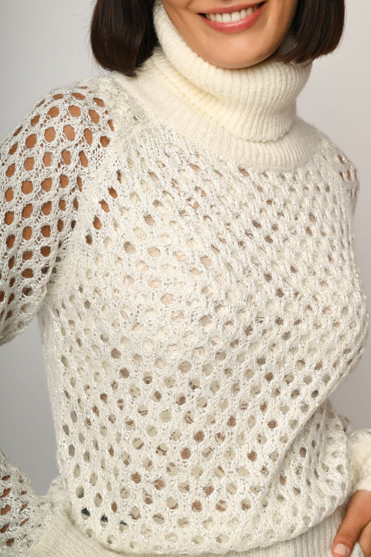 Dolcevita in maglia crochet