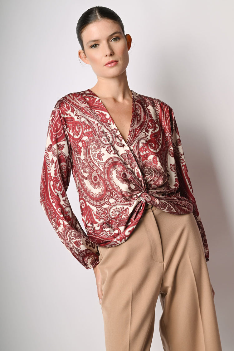 Blusa con nodo a stampa paisley