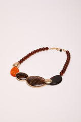 Collana con perline e pietre