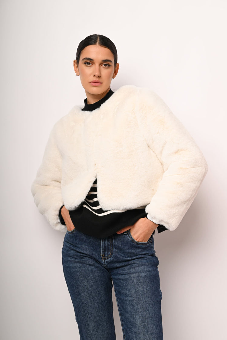 Giacca corta in faux fur