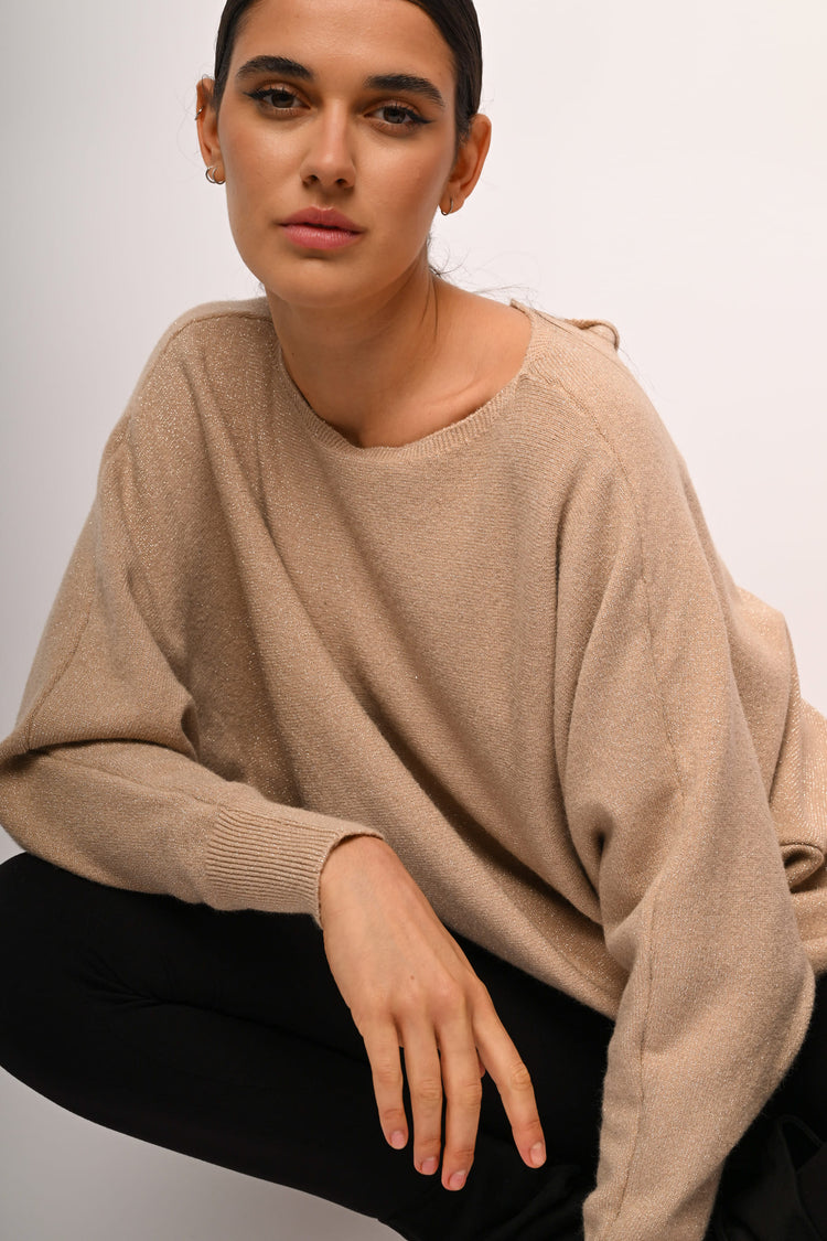 Pull con fiocco sul retro
