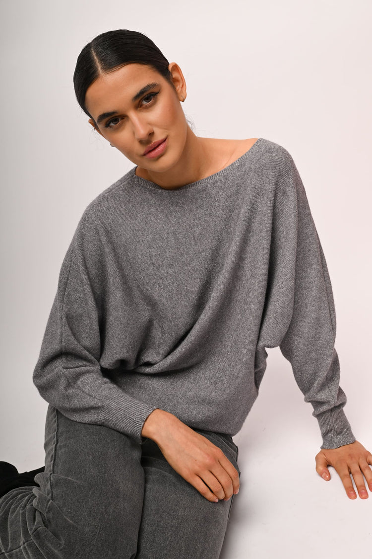 Pull con fiocco sul retro