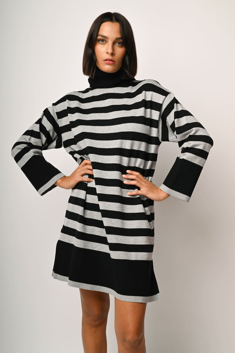 Abito in maglia a righe