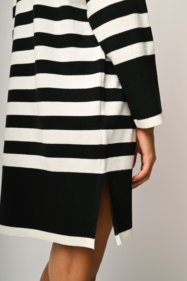 Abito in maglia a righe