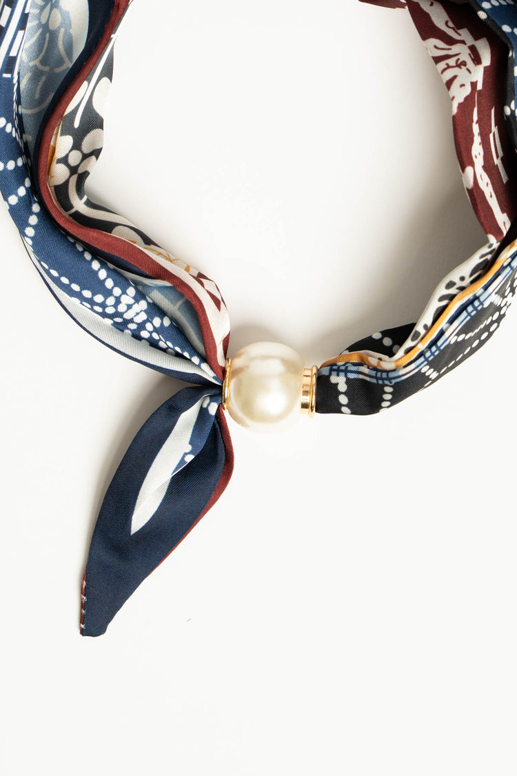 Foulard a stampa geometrica multicolor con perla