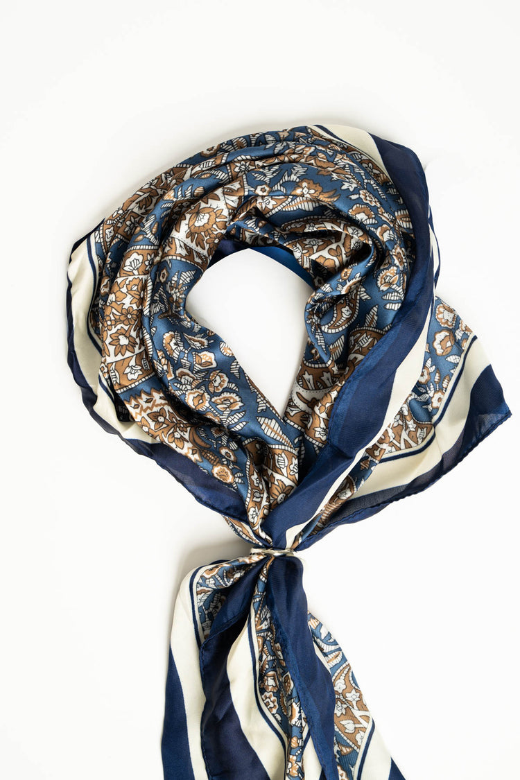 Foulard a stampa etnica multicolor