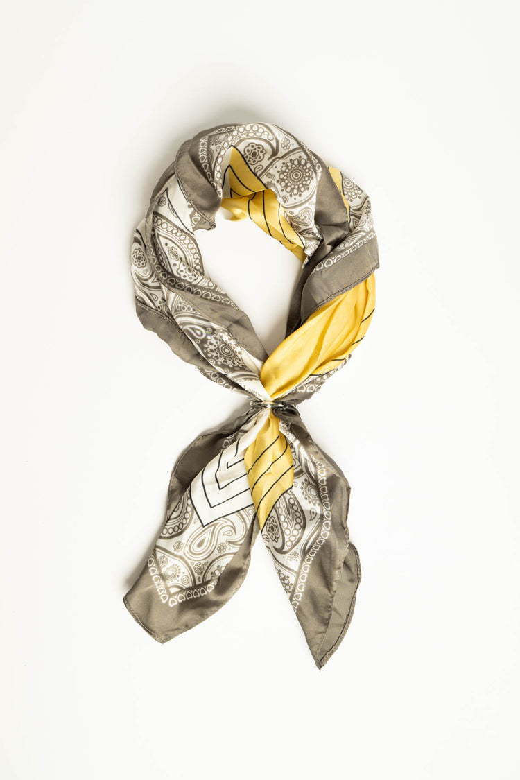 Foulard a stampa etnica multicolor