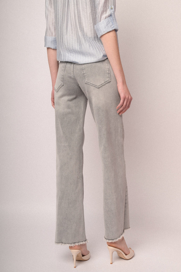 Jeans wide-leg in denim grigio con orli sfrangiati