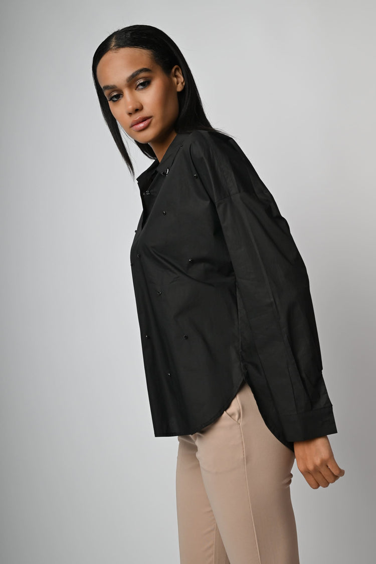 Camicia con strass decorativi