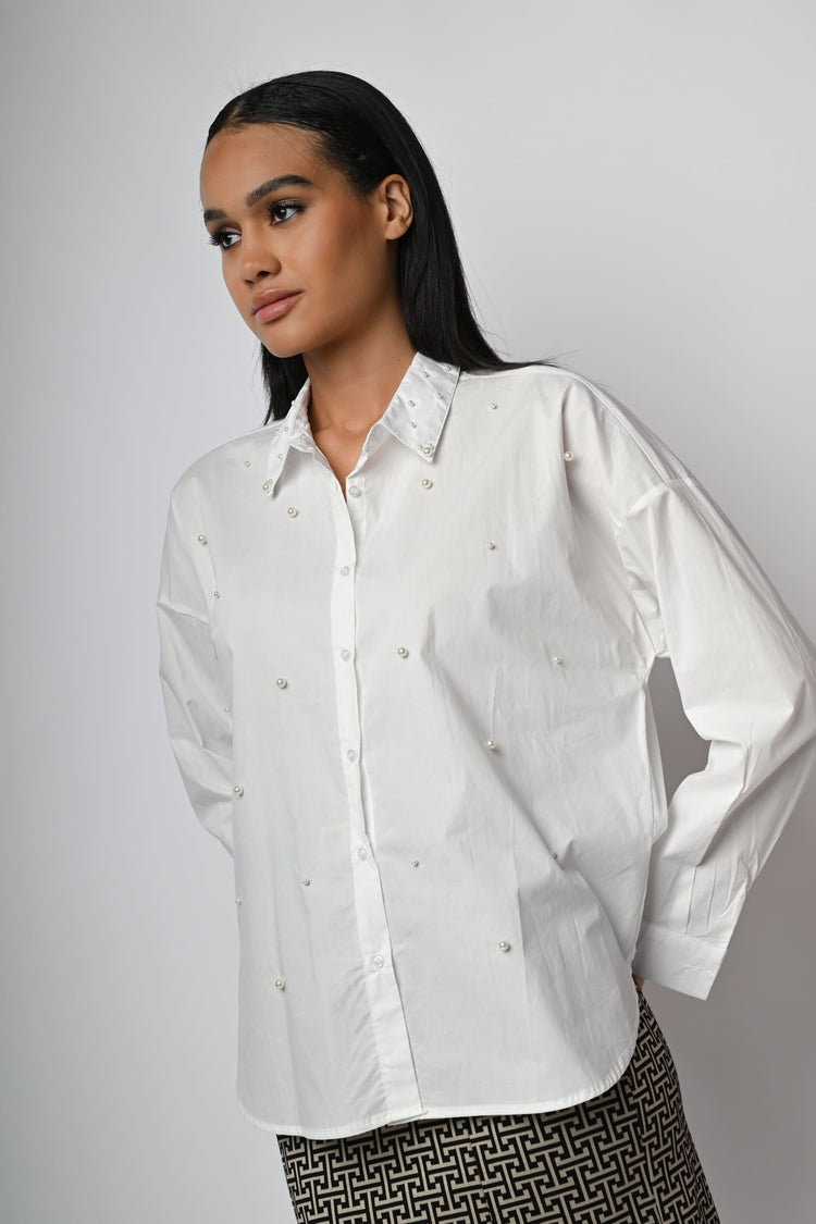 Camicia con perle decorative