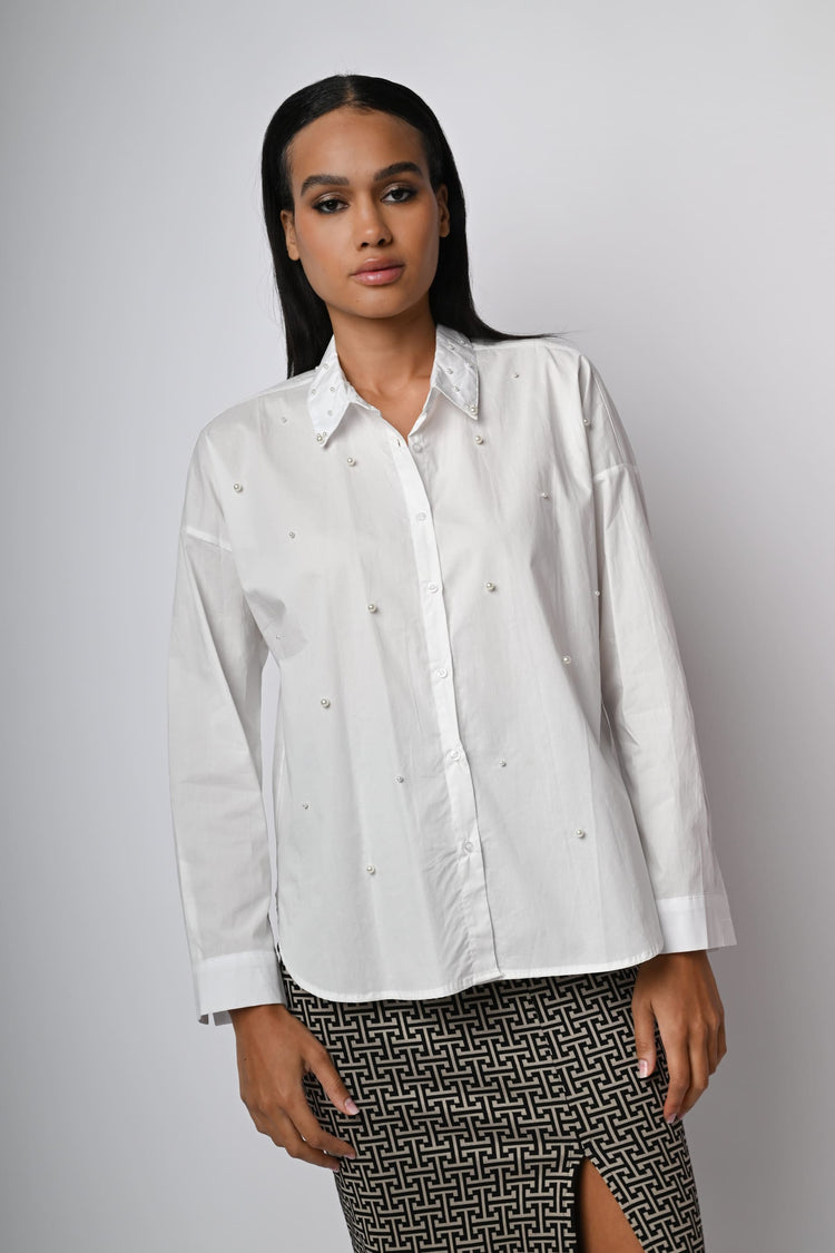 Camicia con perle decorative
