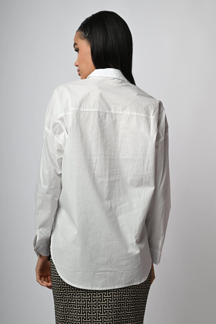 Camicia con perle decorative