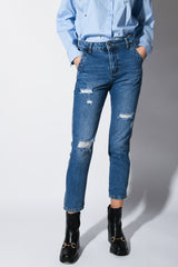 Jeans crop con strappi