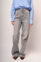Jeans palazzo in denim grigio con decorazione strass