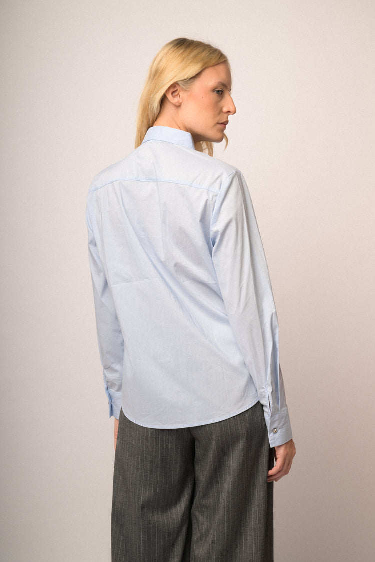 Camicia over con bottoni preziosi