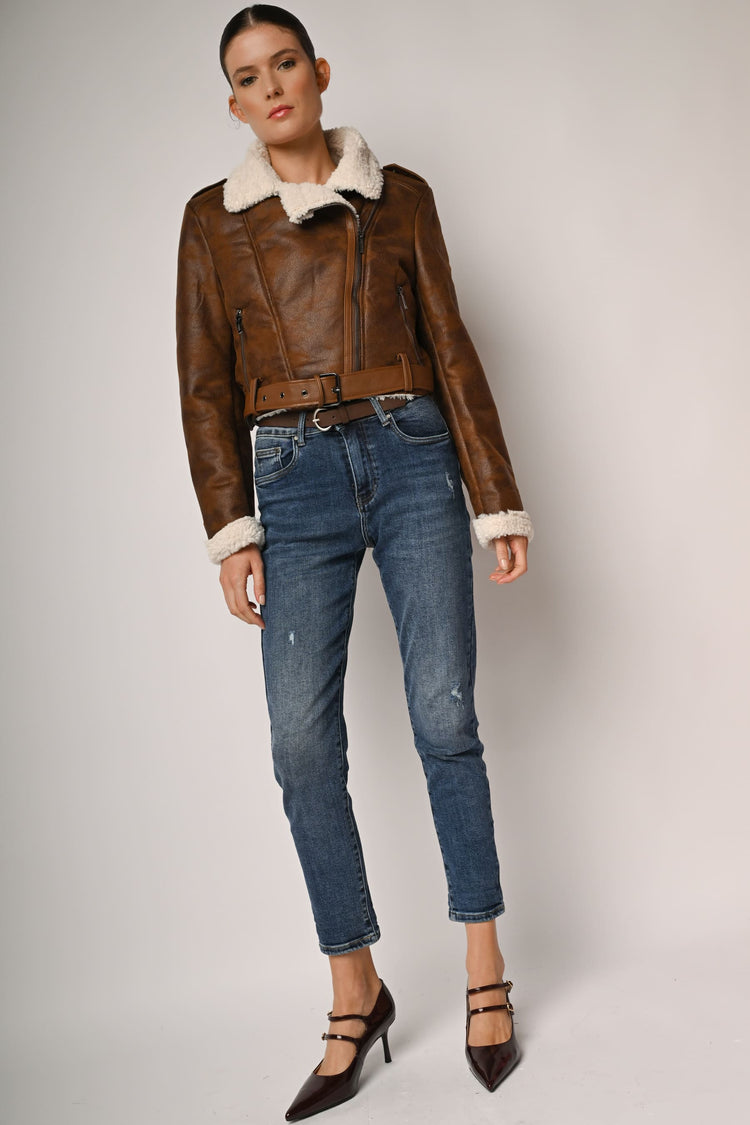 Jeans slim-fit con cintura