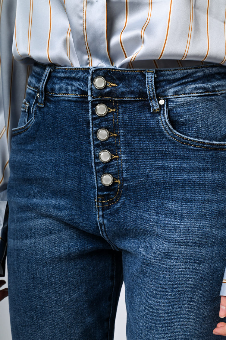 Jeans slim-fit con bottoni
