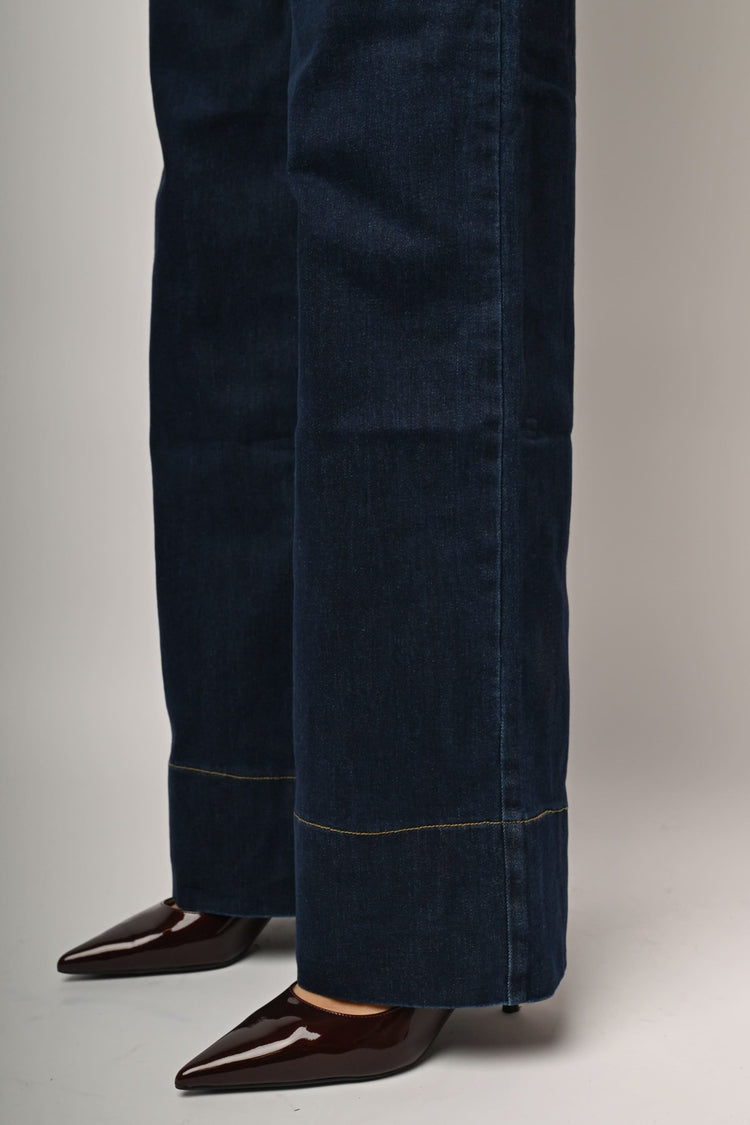 Jeans palazzo con cintura-gioiello
