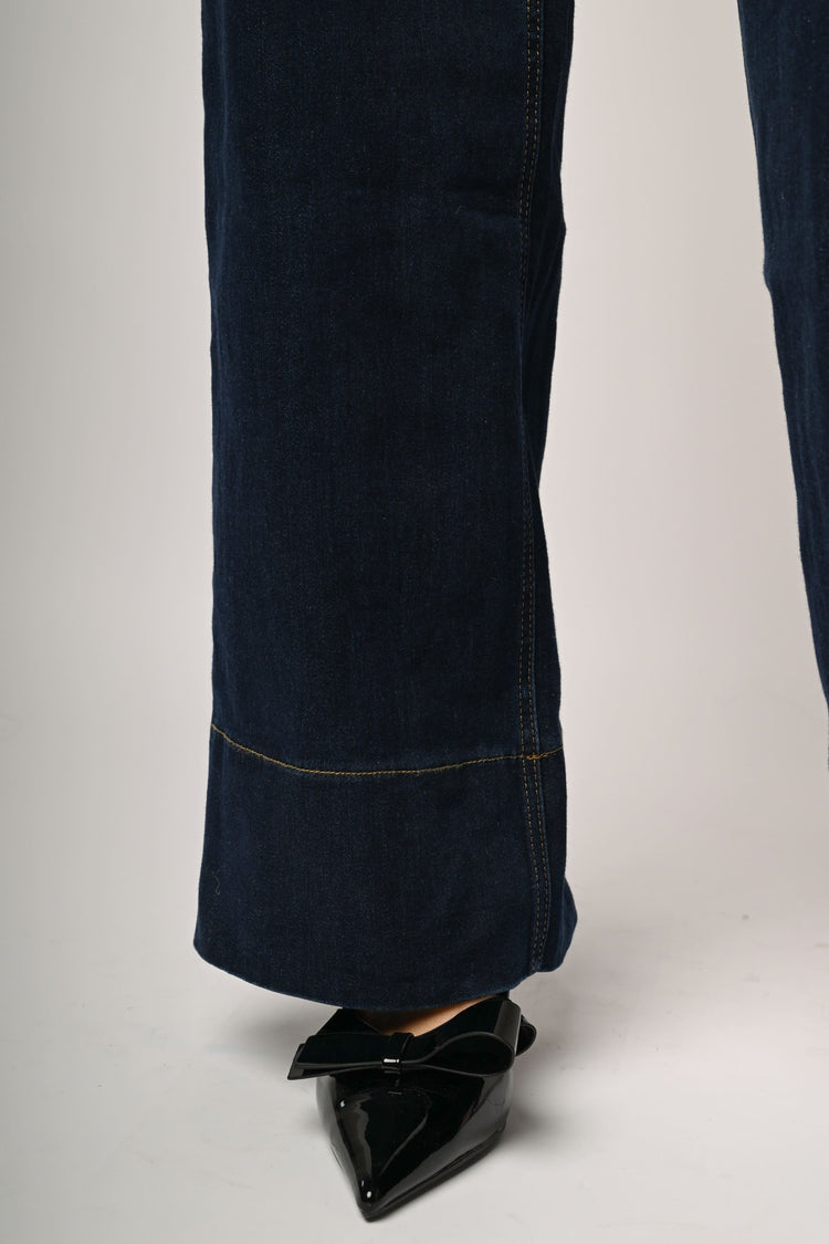 Jeans palazzo con cintura-gioiello