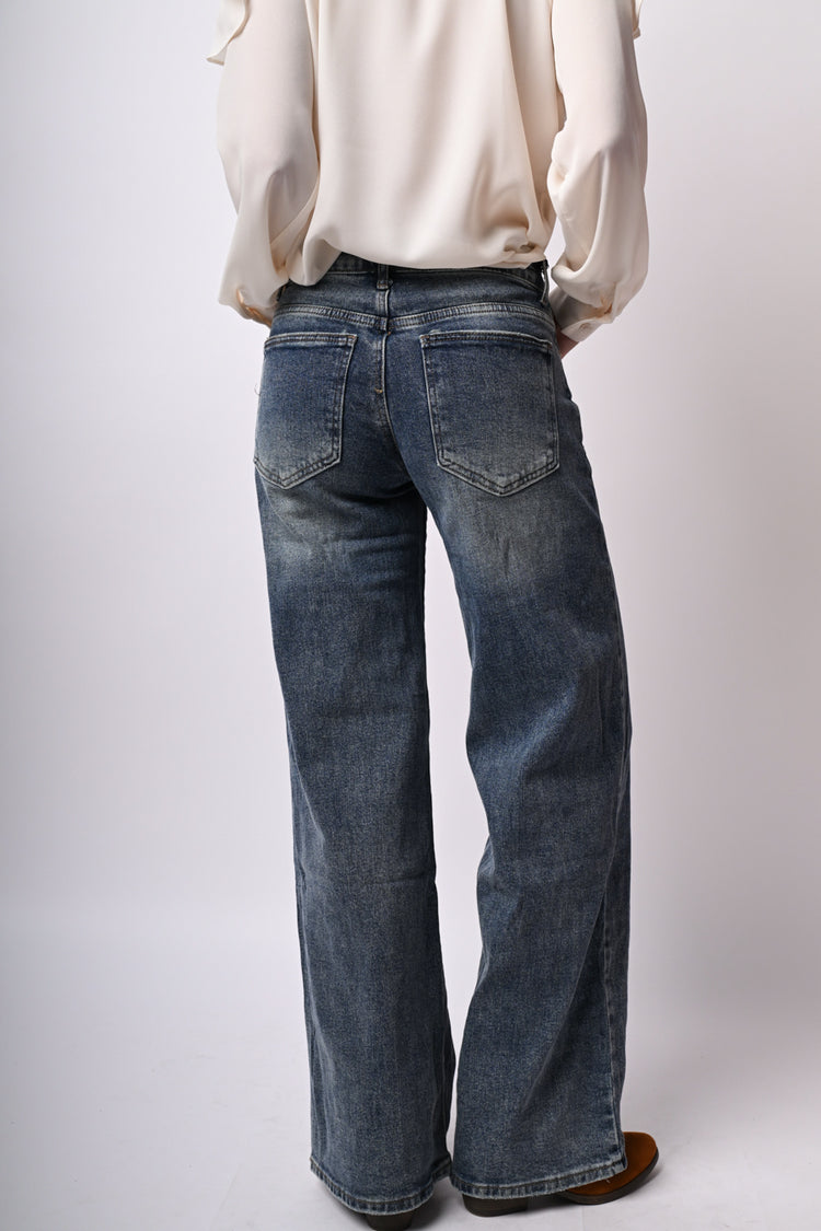 Jeans a gamba ampia