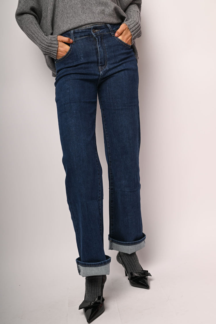 Jeans a gamba ampia con risvolto