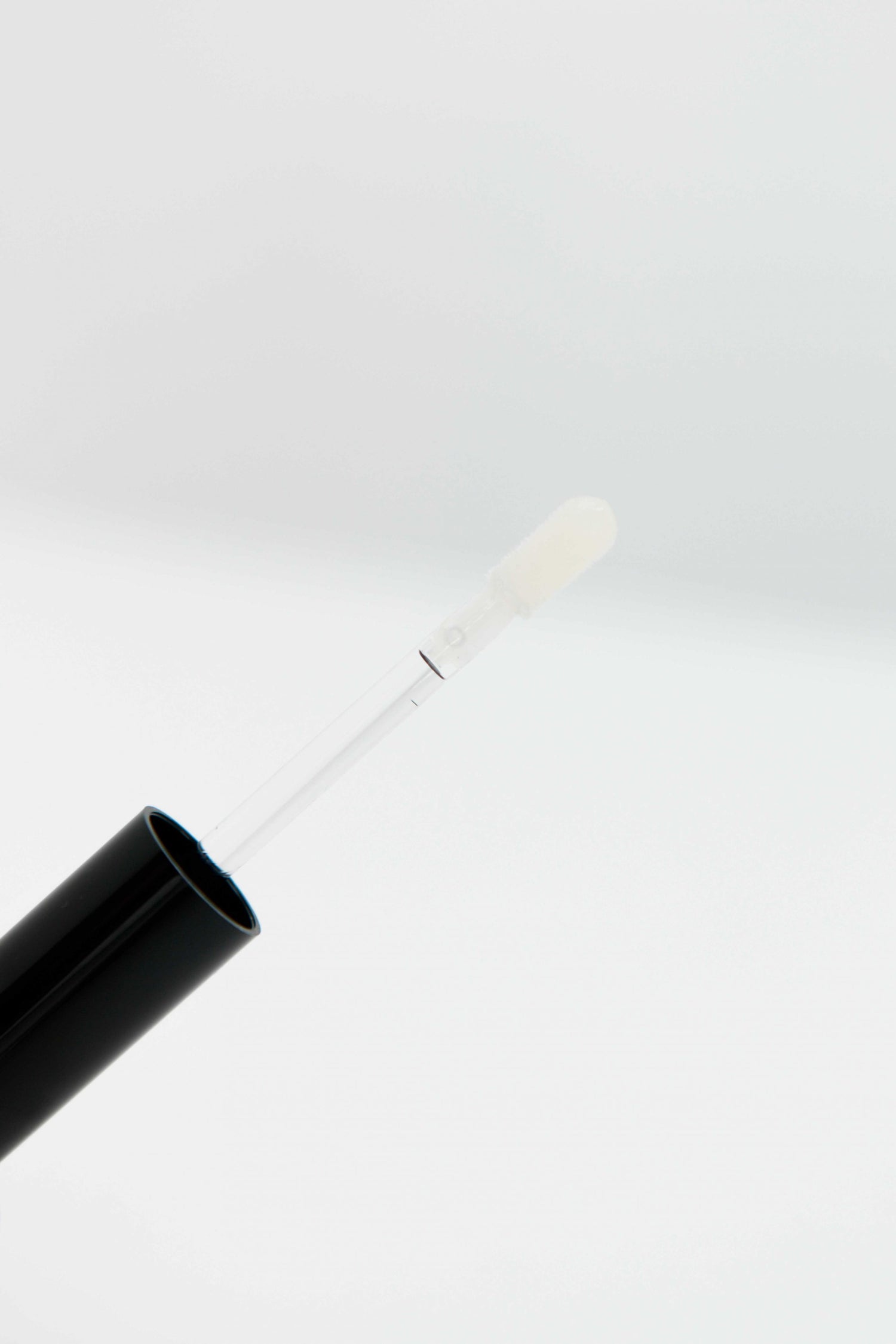 NL42102LIPGLOSS-21_378649_3