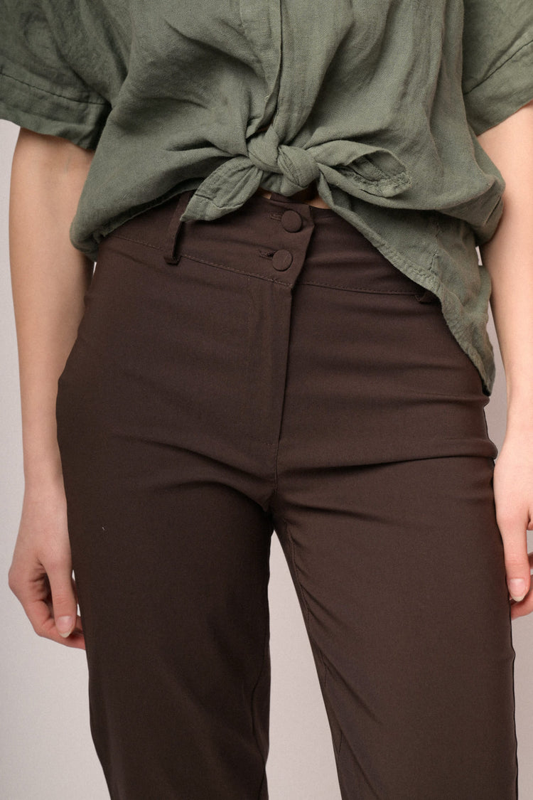Pantaloni slim-fit misto viscosa cioccolato