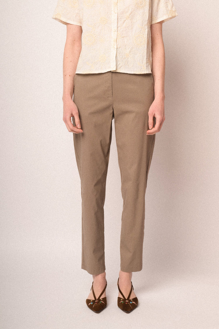 Pantaloni a vita alta con gamba dritta beige