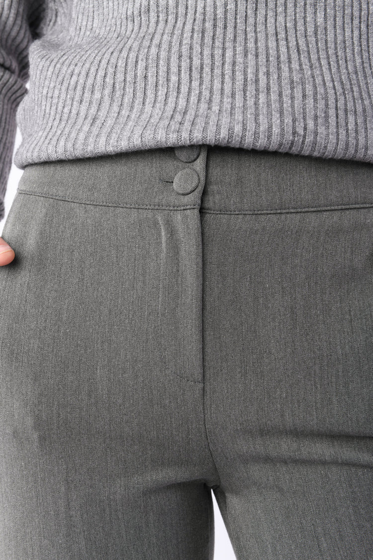 Pantaloni slim-fit con risvolto